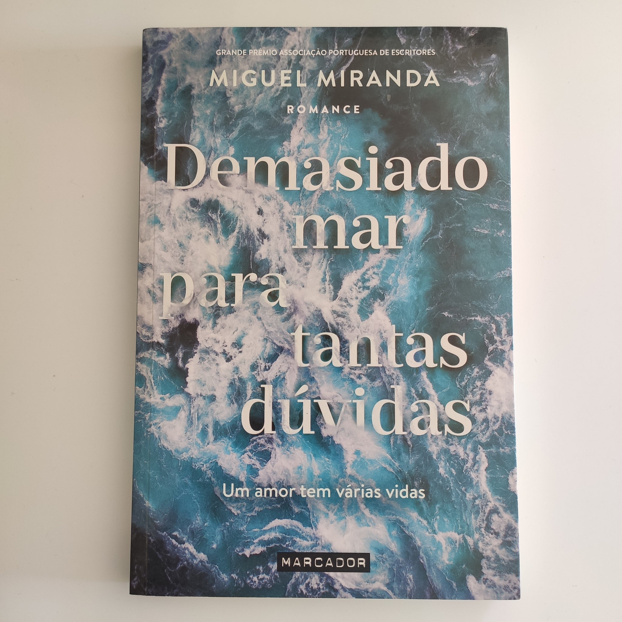 Demasiado Mar para Tantas Dúvidas